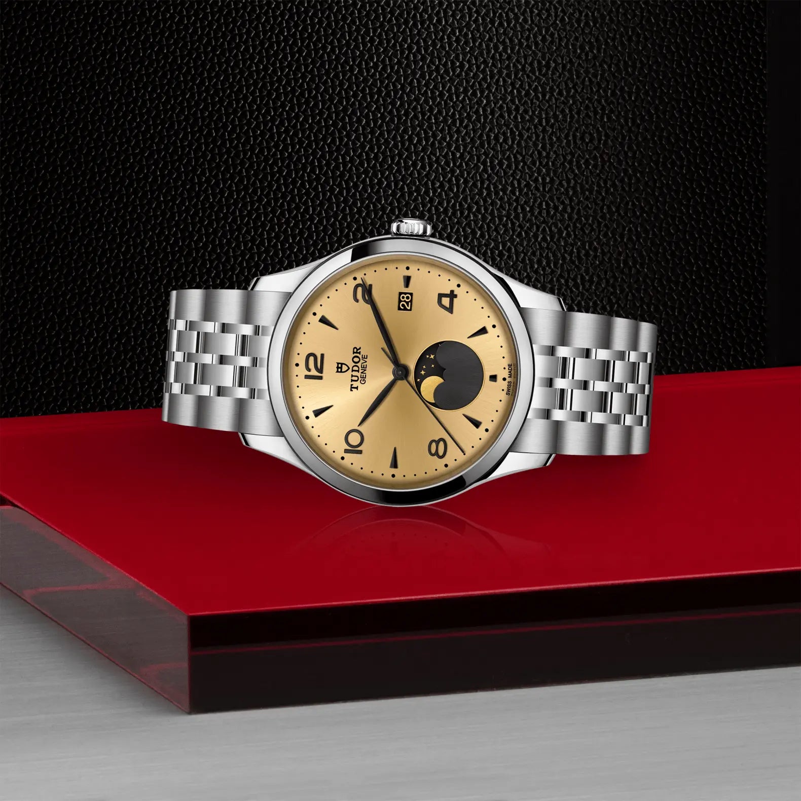 TUDOR 1926 Luna - Blakeman’s Fine Jewelry