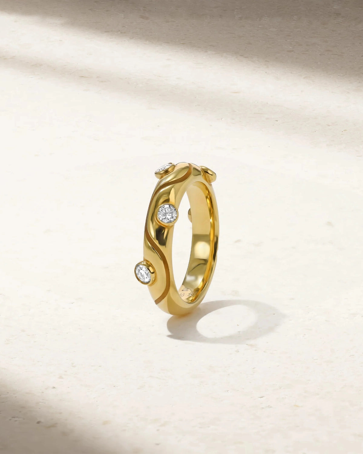 Riva Crest Diamond Ring