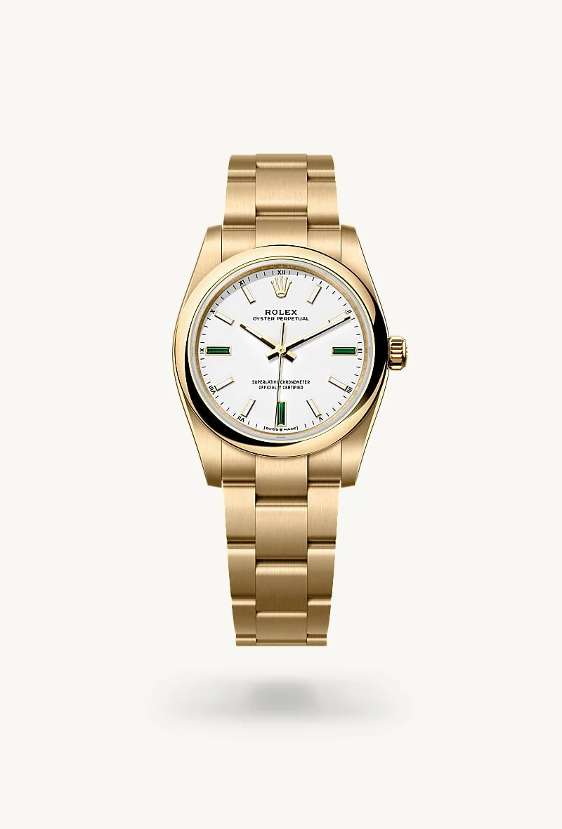 Rolex Oyster Perpetual in 18 kt yellow gold, M124208-0002 - Blakemans Jewelry